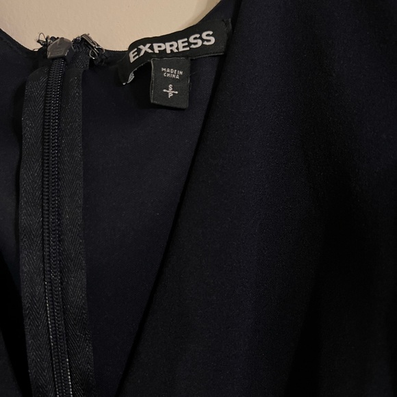 Express blue jumpsuit ruffle sleeve - Picture 6 of 10